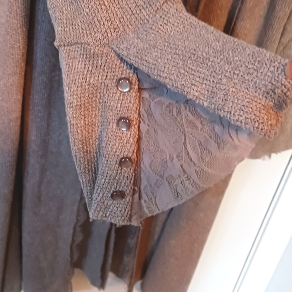 Linda Anderson Plus Size 3/4 Length Lightweight Open Front Sweater - Picture 2 of 12